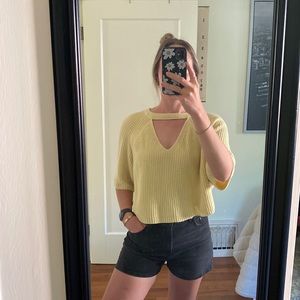 Light yellow sweater